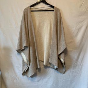 🍃Guess Cape Poncho Cardigan 🍃